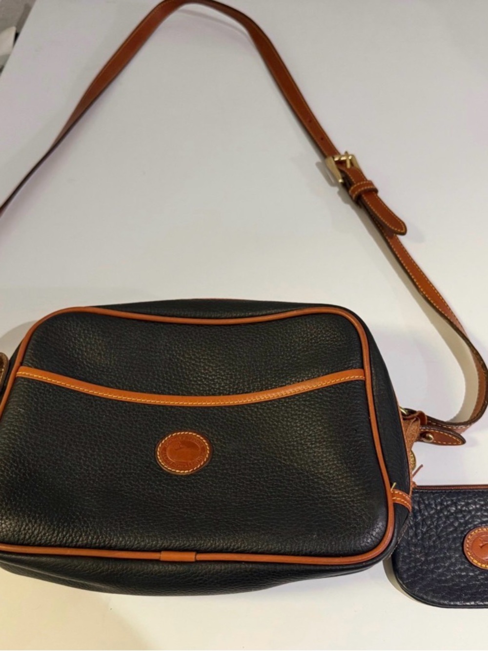 Vintage Dooney & Bourke Bag w/coin pouch